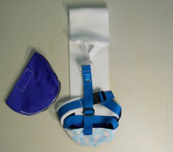 Blue Bunny Goose Diaper Holder Harness with leash ring 2