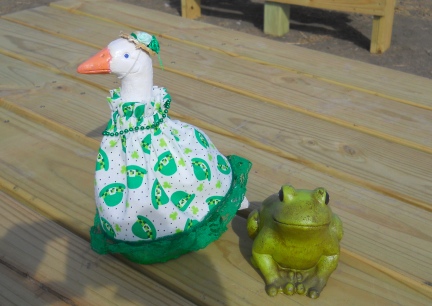 St. Pat's Lawn Goose with Frog